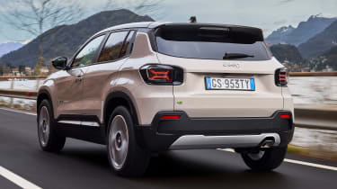 Jeep Avenger e-Hybrid - rear